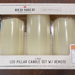 Red Shed LED 5 Pillar Candle Set with Remote Like NEW